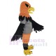 Orangefarbener Falke Maskottchen-Kostüm Tier im grauen T-Shirt