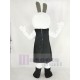 Weiß Osterhase Kaninchen Maskottchen Kostüm im schwarzen Kleid